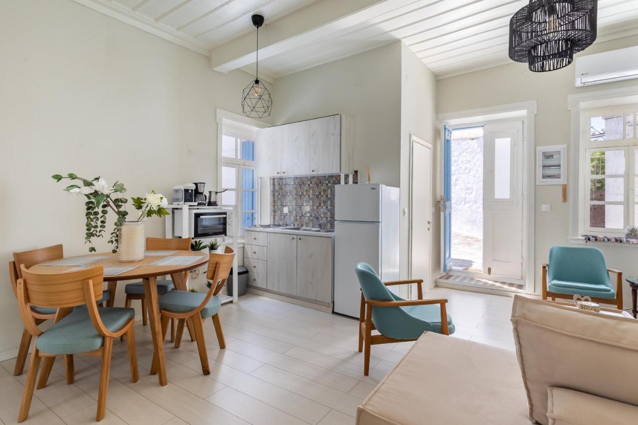 Helios Lovely Apartment Скопелос Екстер'єр фото